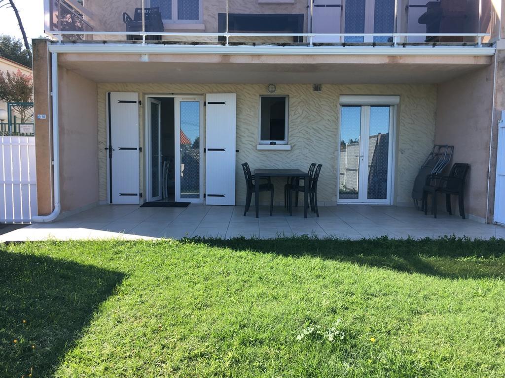 Hotel Residence Les Flots Saint-Palais-sur-Mer Exterior photo