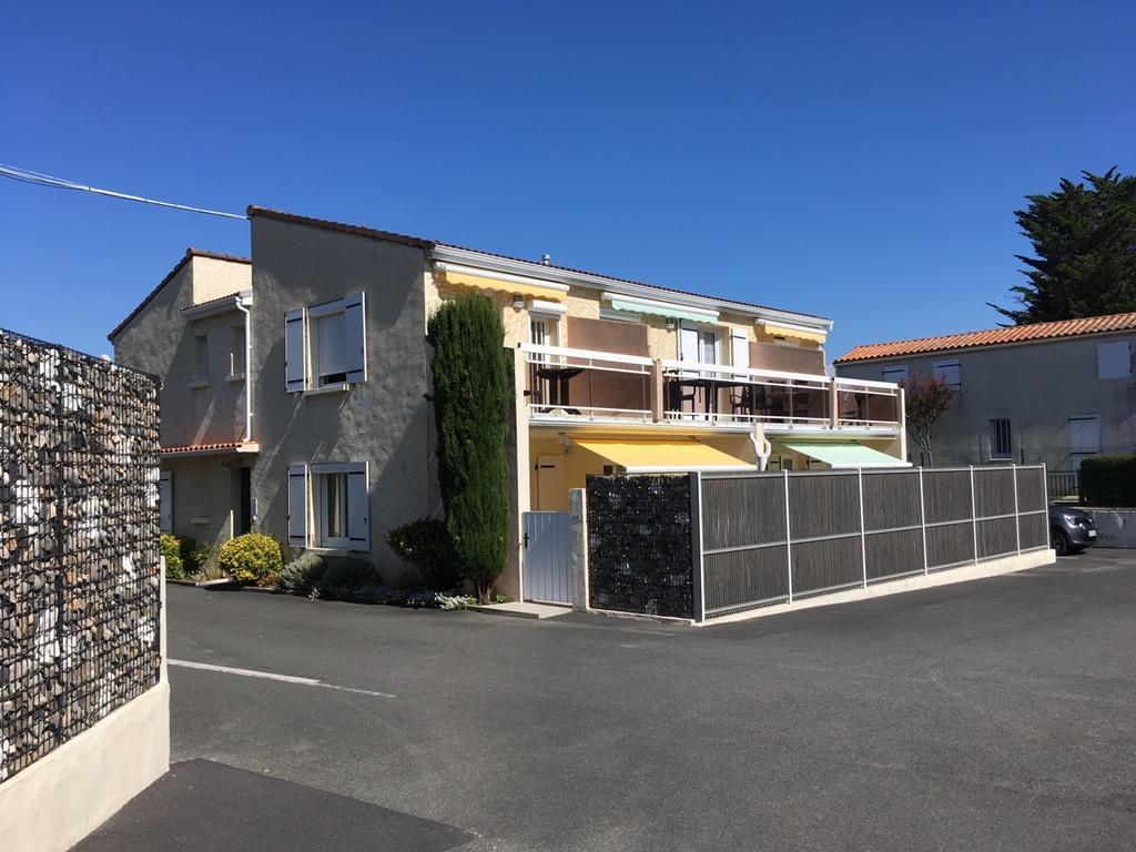 Hotel Residence Les Flots Saint-Palais-sur-Mer Exterior photo